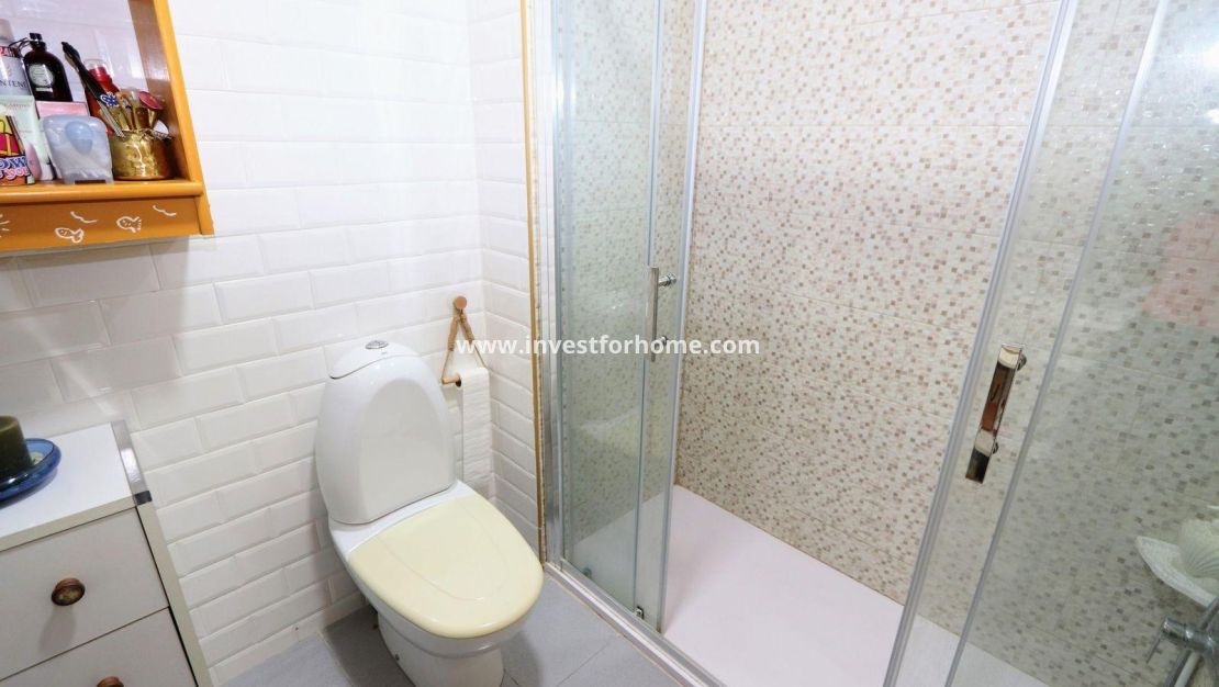 Sale - Apartment - Torrevieja - Playa Flamenca