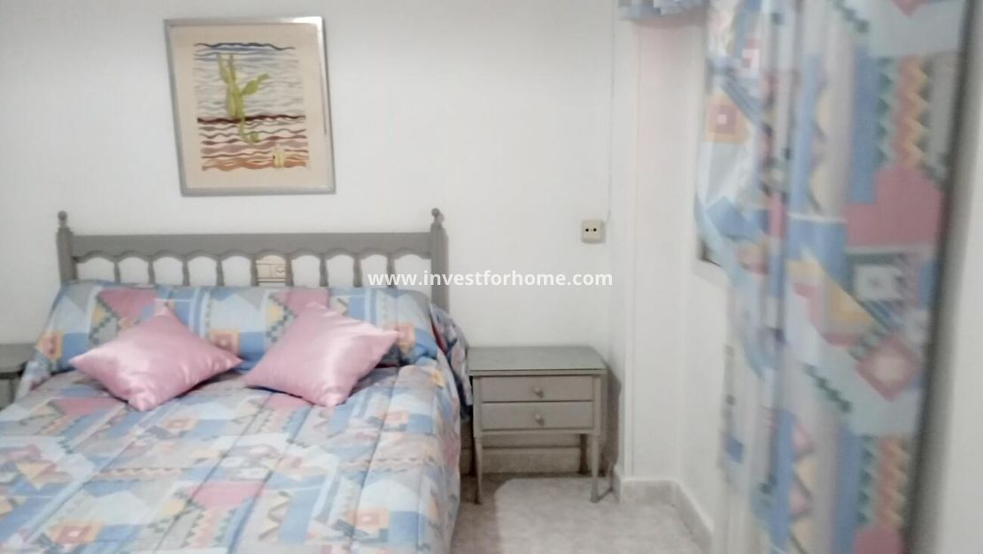 Sale - Apartment - Torrevieja - PLAYA LOS LOCOS
