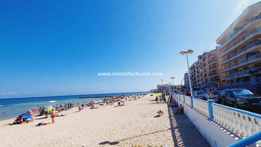 Sale - Apartment - Torrevieja - PLAYA LOS LOCOS