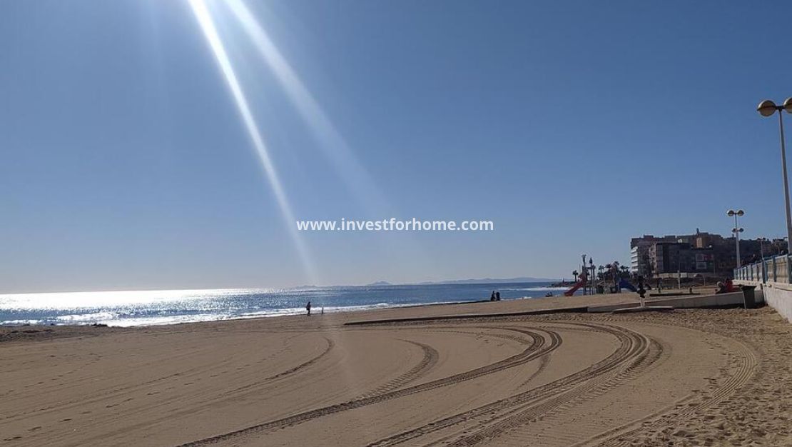 Sale - Apartment - Torrevieja - PLAYA LOS LOCOS