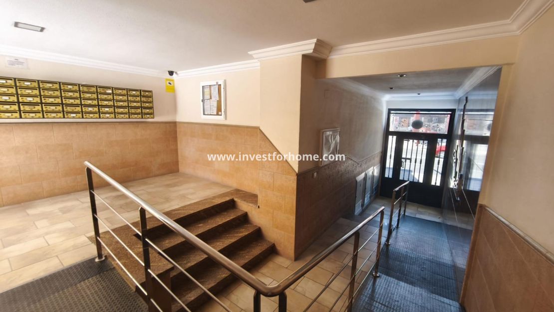 Sale - Apartment - Torrevieja - Puerto Deportivo Marina Salinas