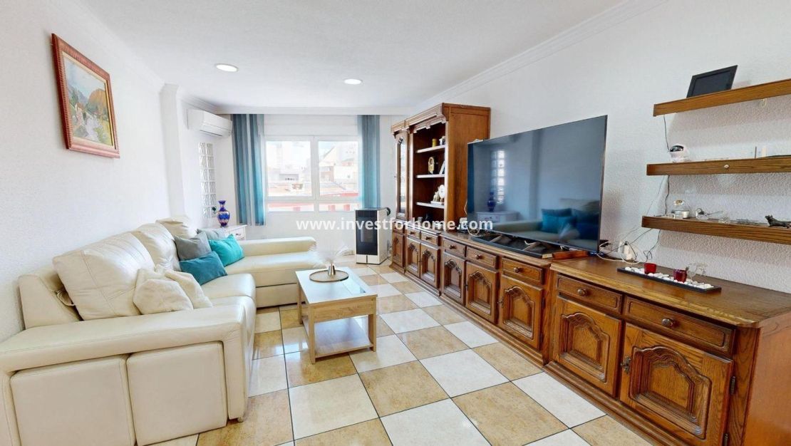 Sale - Apartment - Torrevieja - Puerto Deportivo