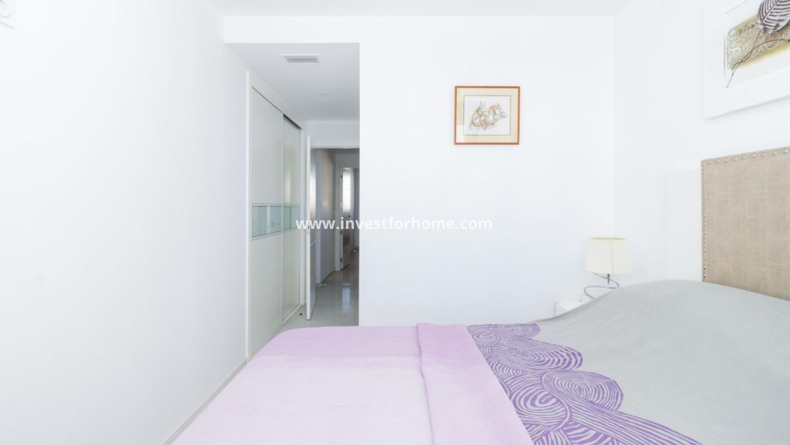 Sale - Apartment - Torrevieja - Punta prima