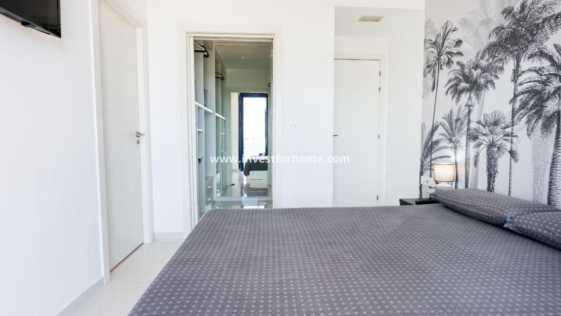 Sale - Apartment - Torrevieja - Punta prima