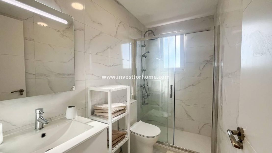 Sale - Apartment - Torrevieja - Punta prima