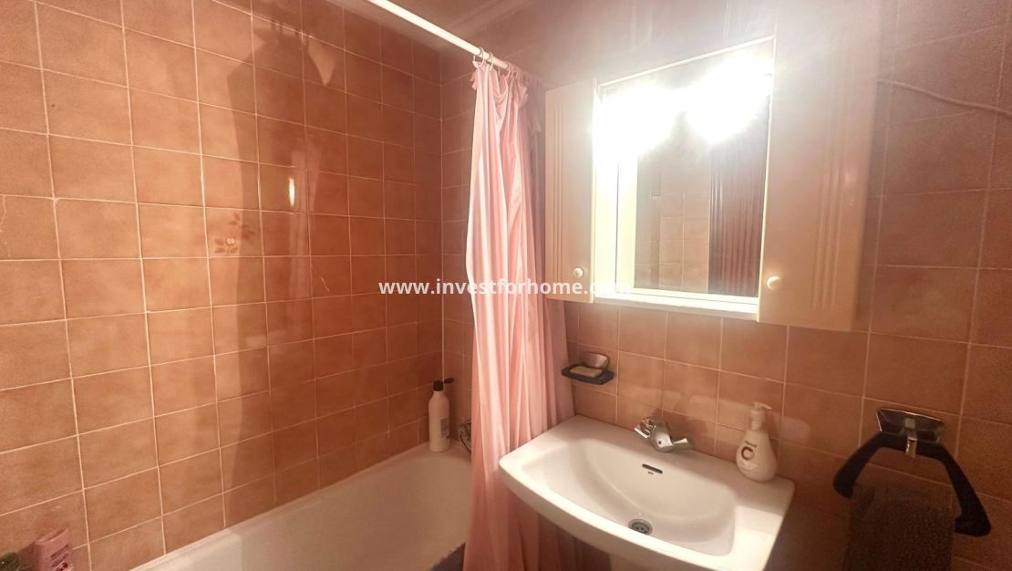 Sale - Apartment - Torrevieja - Punta prima