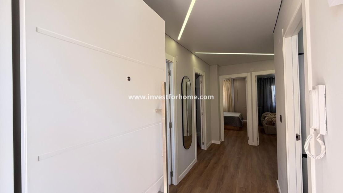 Sale - Apartment - Torrevieja - Punta prima