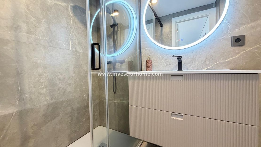 Sale - Apartment - Torrevieja - Punta prima