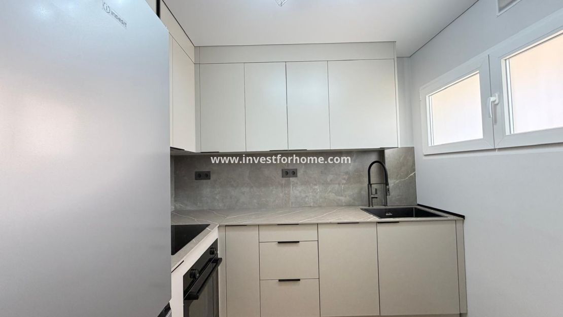 Sale - Apartment - Torrevieja - Punta prima