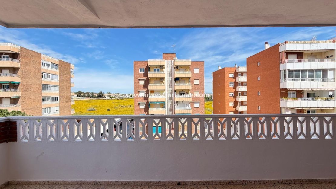 Sale - Apartment - Torrevieja - Punta prima