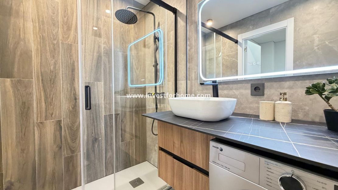 Sale - Apartment - Torrevieja - Punta prima