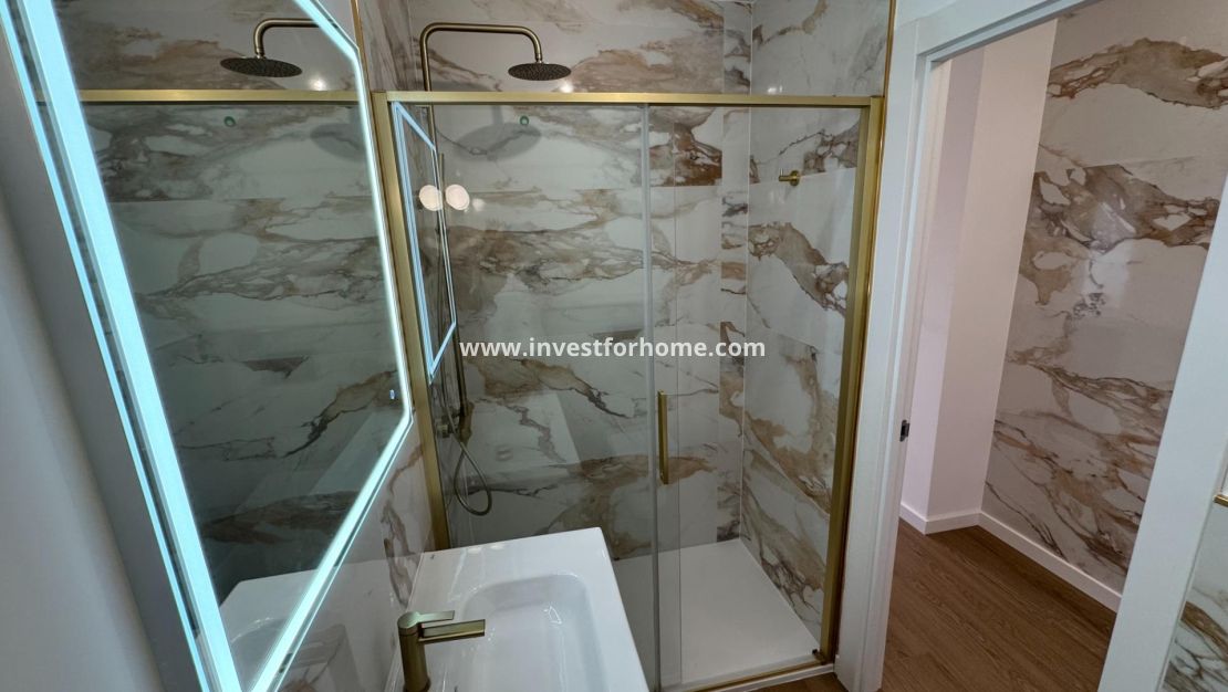Sale - Apartment - Torrevieja - Punta prima