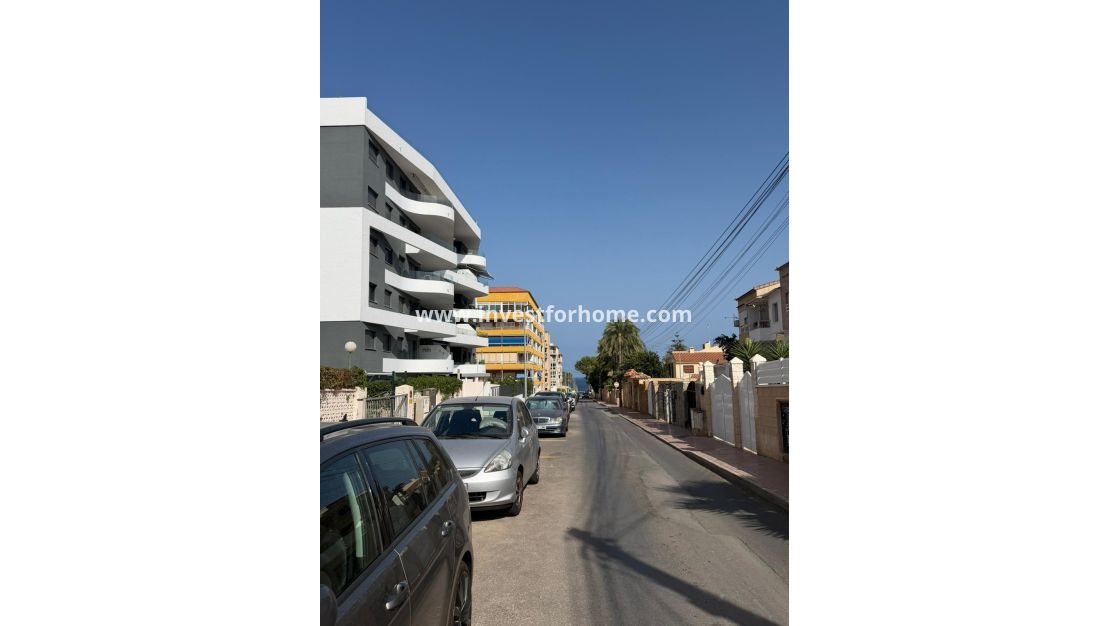 Sale - Apartment - Torrevieja - Punta prima
