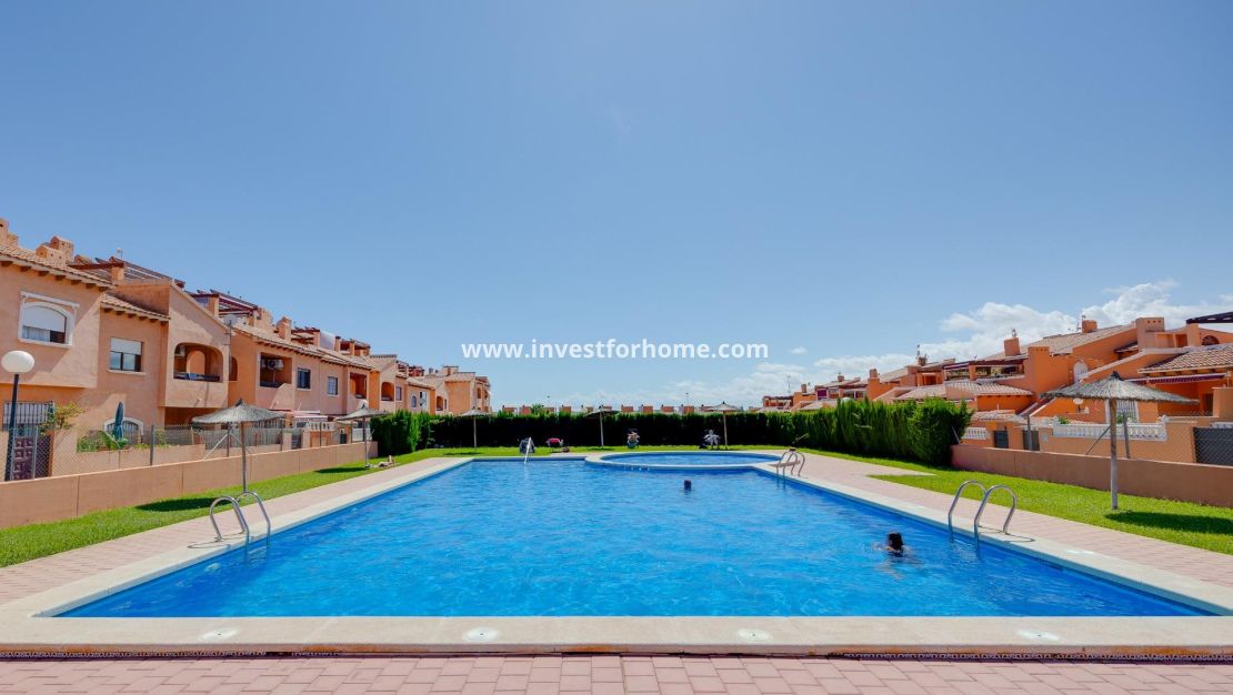 Sale - Apartment - Torrevieja - Torrelamata - La Mata