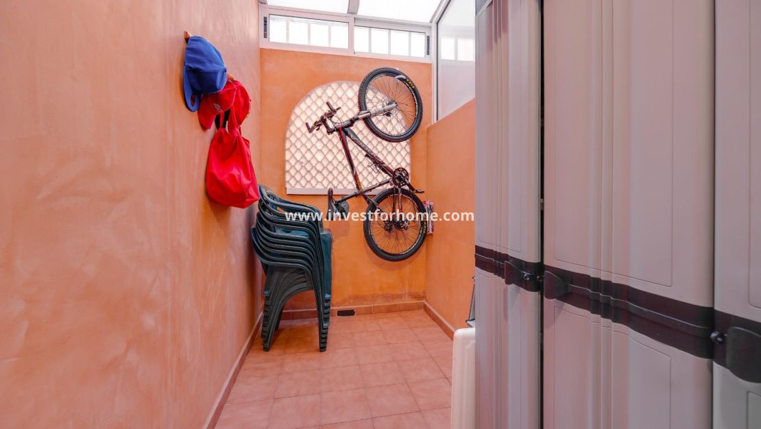 Sale - Apartment - Torrevieja - Torrelamata - La Mata