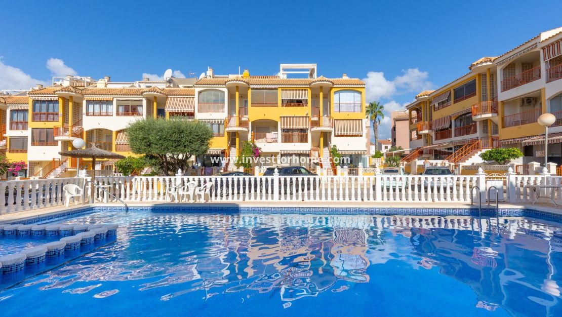 Sale - Apartment - Torrevieja - Torrelamata - La Mata