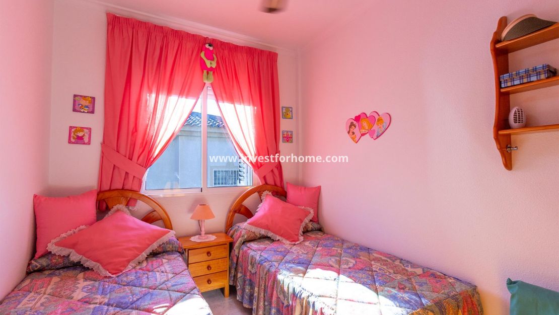 Sale - Apartment - Torrevieja - Torrelamata - La Mata