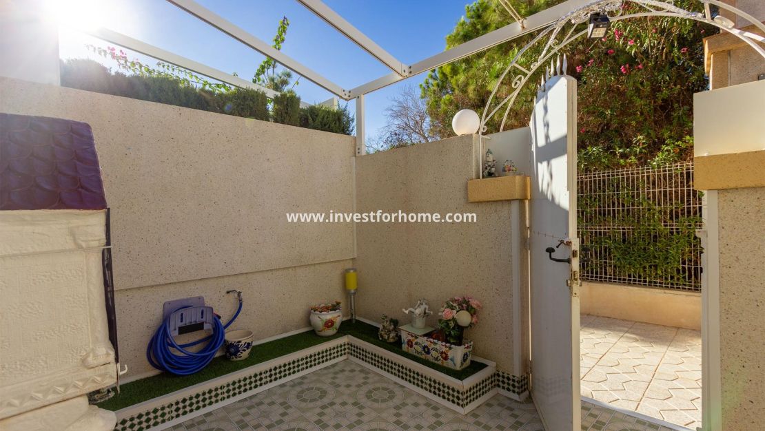 Sale - Apartment - Torrevieja - Torrelamata - La Mata