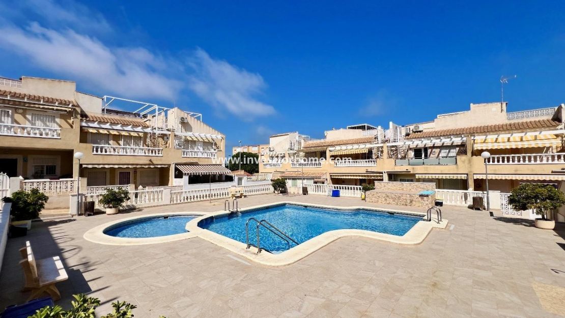 Sale - Apartment - Torrevieja - Torrelamata - La Mata