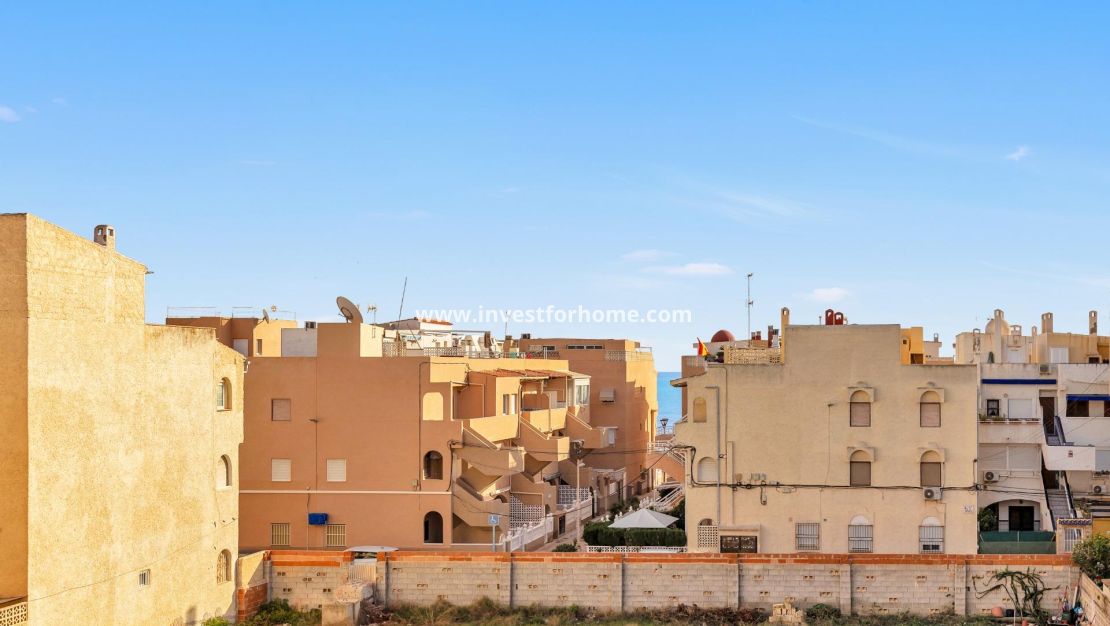 Sale - Apartment - Torrevieja - Torrelamata - La Mata