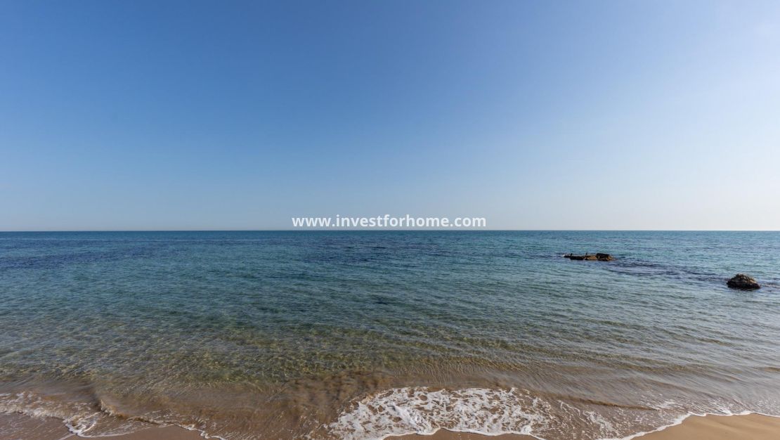 Sale - Apartment - Torrevieja - Torrelamata - La Mata