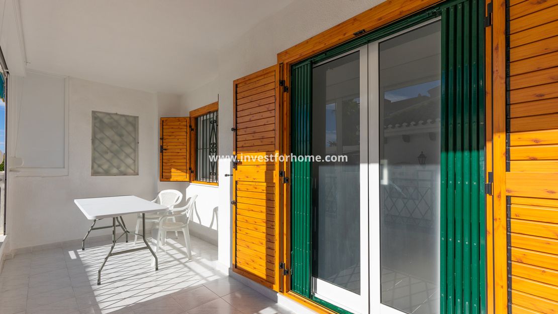 Sale - Apartment - Torrevieja - Torrelamata - La Mata