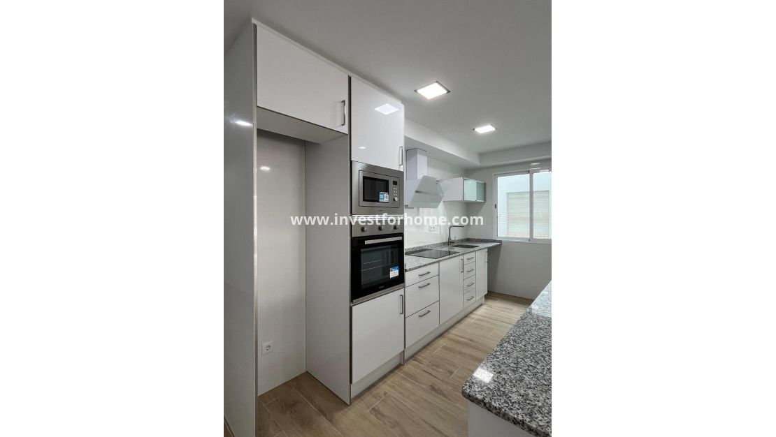 Sale - Apartment - Torrevieja - Torrelamata - La Mata