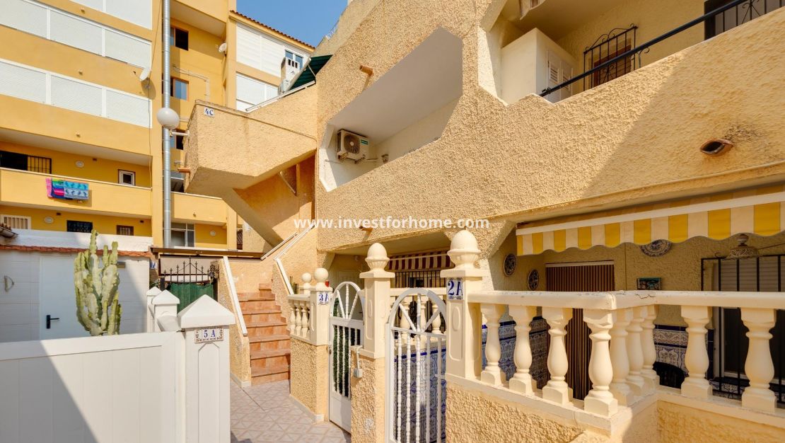 Sale - Apartment - Torrevieja - Torrelamata - La Mata