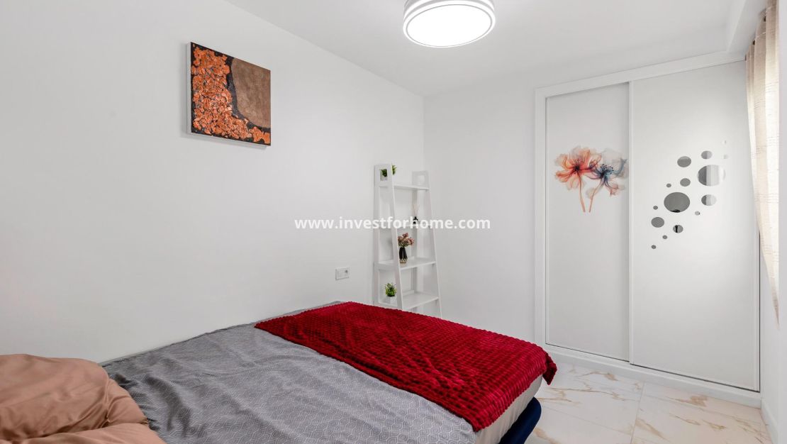 Sale - Apartment - Torrevieja - Torrelamata - La Mata