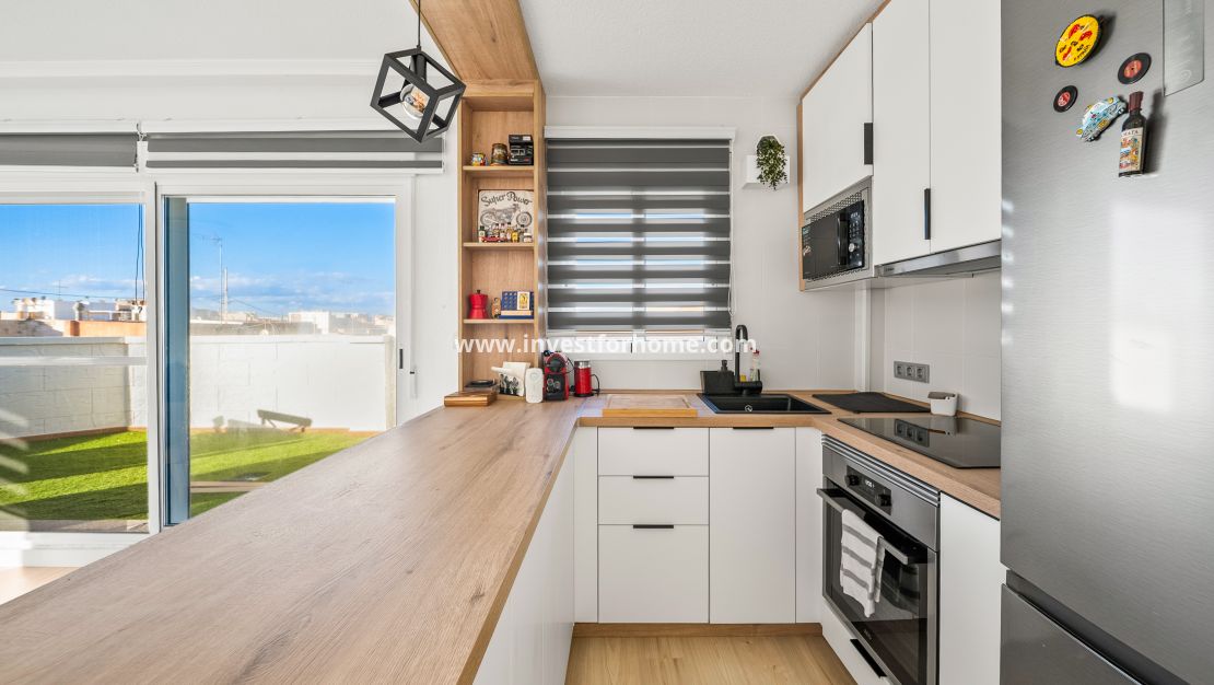 Sale - Apartment - Torrevieja - Torrelamata - La Mata