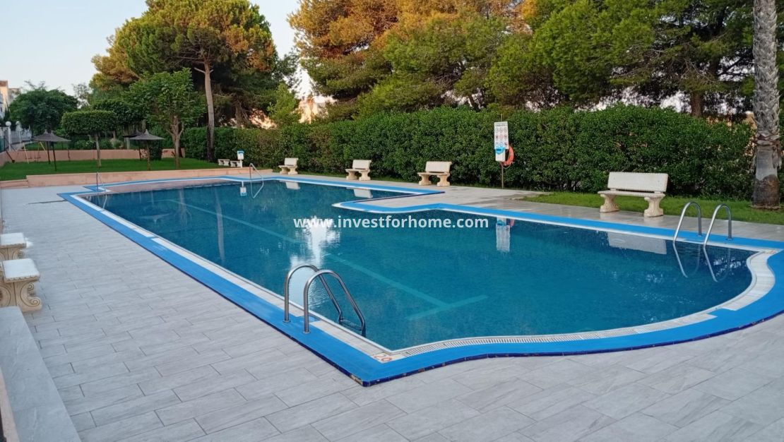 Sale - Apartment - Torrevieja - Torrelamata - La Mata