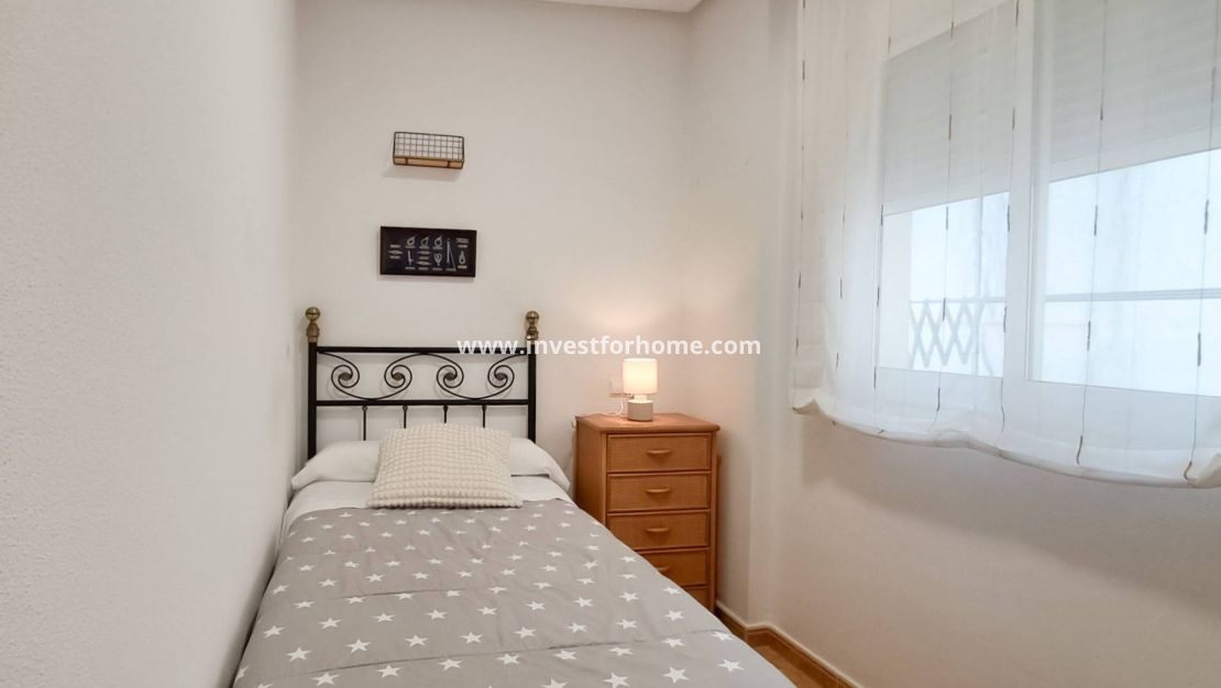 Sale - Apartment - Torrevieja - Torrelamata - La Mata