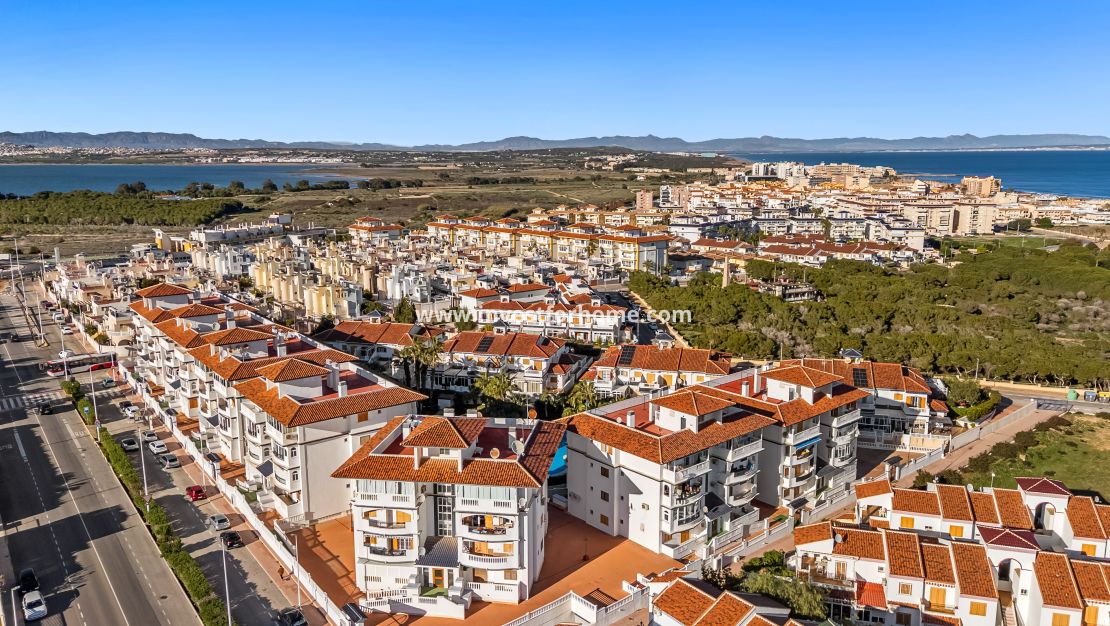 Sale - Apartment - Torrevieja - Torrelamata - La Mata