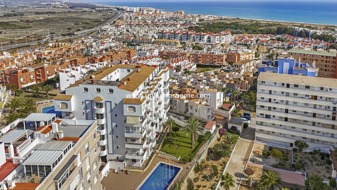 Sale - Apartment - Torrevieja - Torrelamata - La Mata