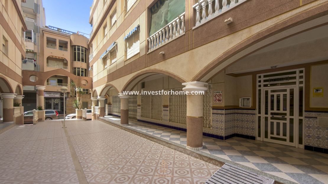 Sale - Apartment - Torrevieja - Torrelamata - La Mata