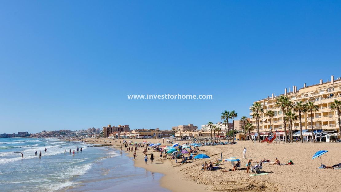 Sale - Apartment - Torrevieja - Torrelamata - La Mata