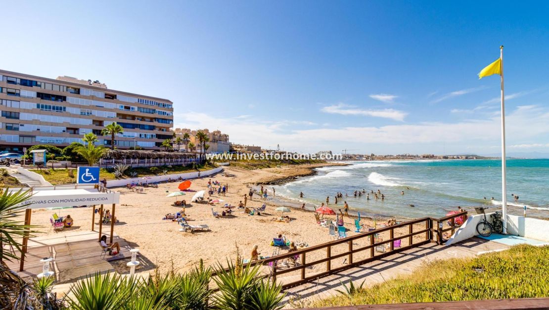 Sale - Apartment - Torrevieja - Torrelamata - La Mata