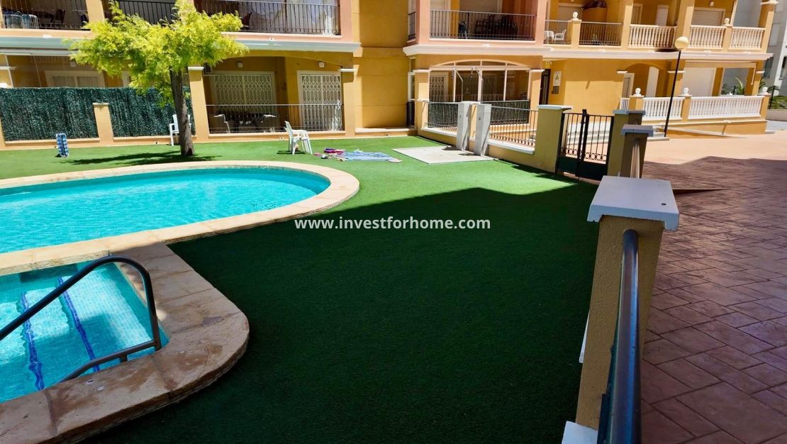 Sale - Apartment - Torrevieja - Torrelamata - La Mata