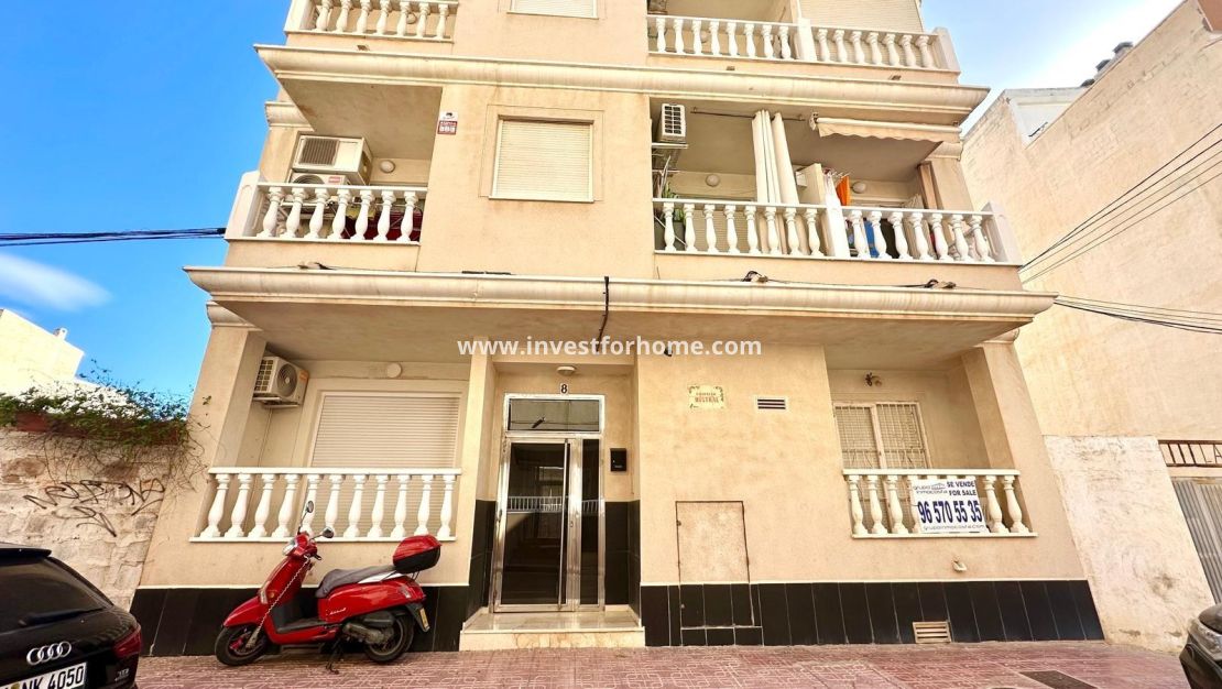 Sale - Apartment - Torrevieja - Torrelamata - La Mata