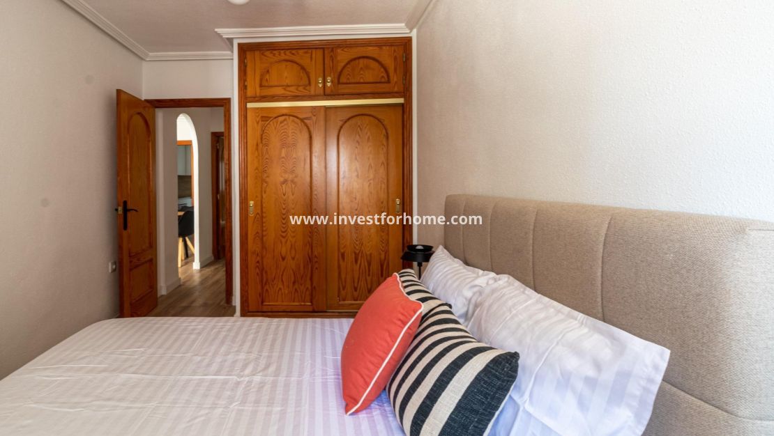Sale - Apartment - Torrevieja - Torrelamata - La Mata