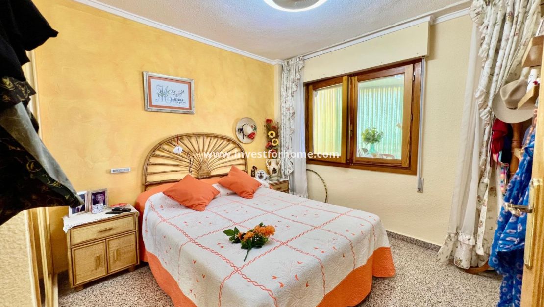 Sale - Apartment - Torrevieja - Torrelamata - La Mata