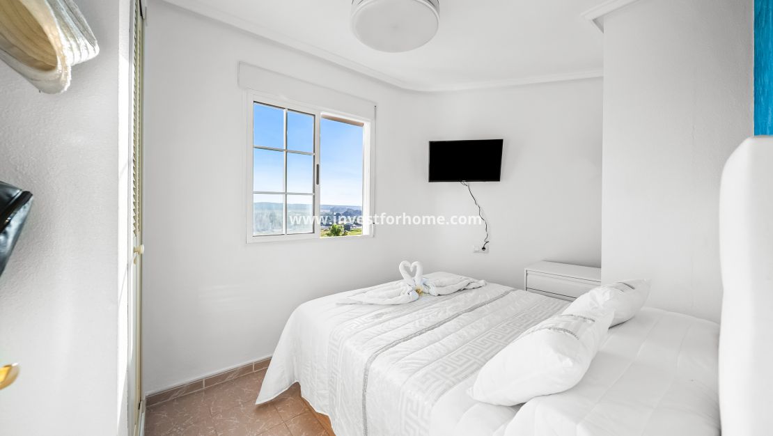 Sale - Apartment - Torrevieja - Torrelamata - La Mata