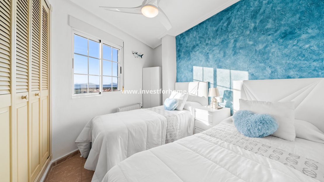 Sale - Apartment - Torrevieja - Torrelamata - La Mata