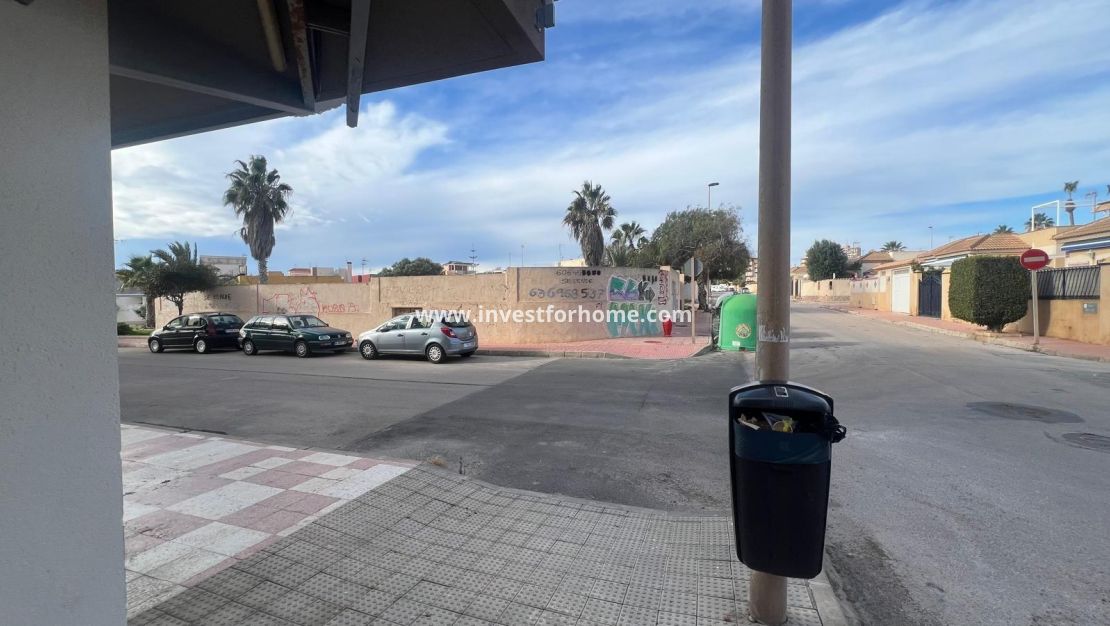 Sale - Apartment - Torrevieja - Zona Los Frutales
