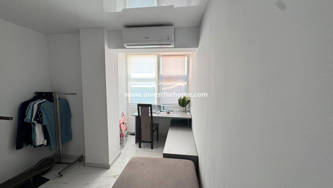 Sale - Apartment - Torrevieja - Zona Los Frutales