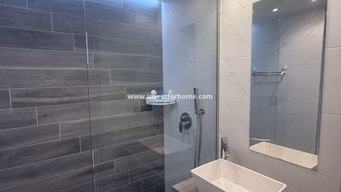 Sale - Bungalow - Guardamar del Segura - Oasis Beach