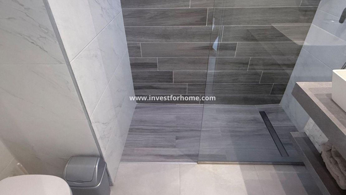 Sale - Bungalow - Guardamar del Segura - Oasis Beach