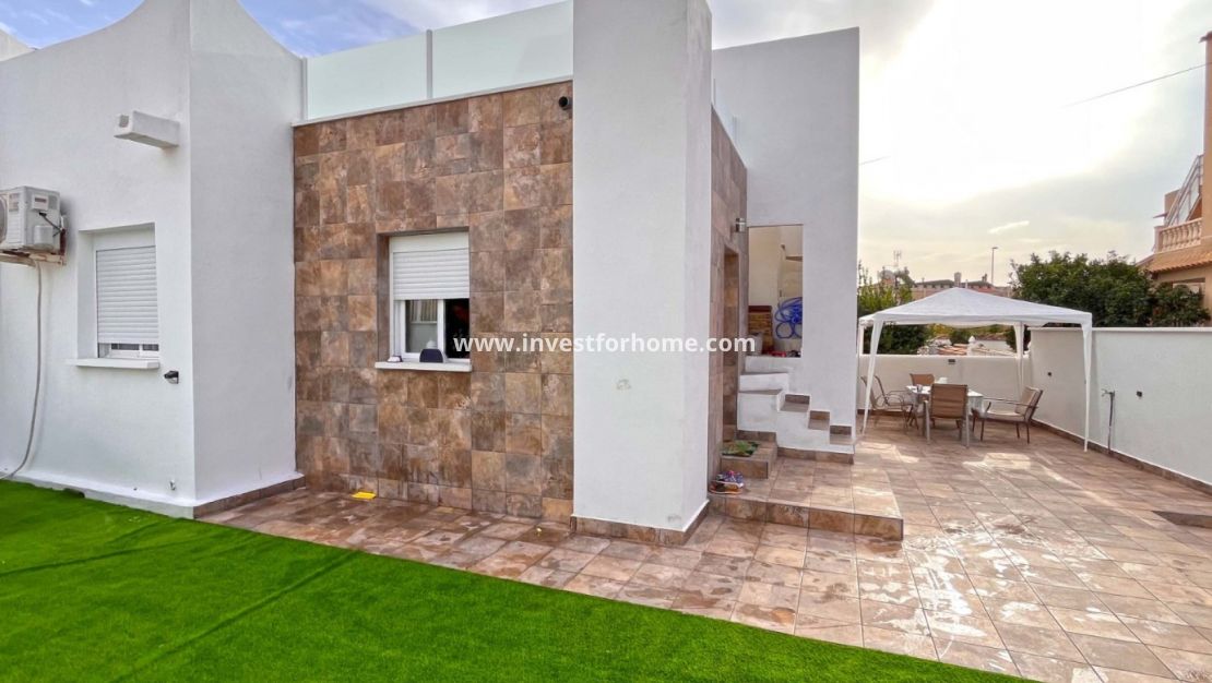 Sale - Bungalow - Orihuela Costa - Costa Blanca