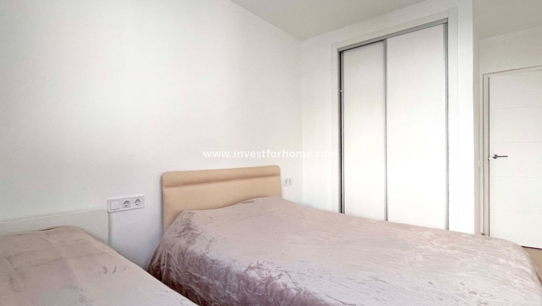 Sale - Bungalow - Orihuela Costa - Costa Blanca