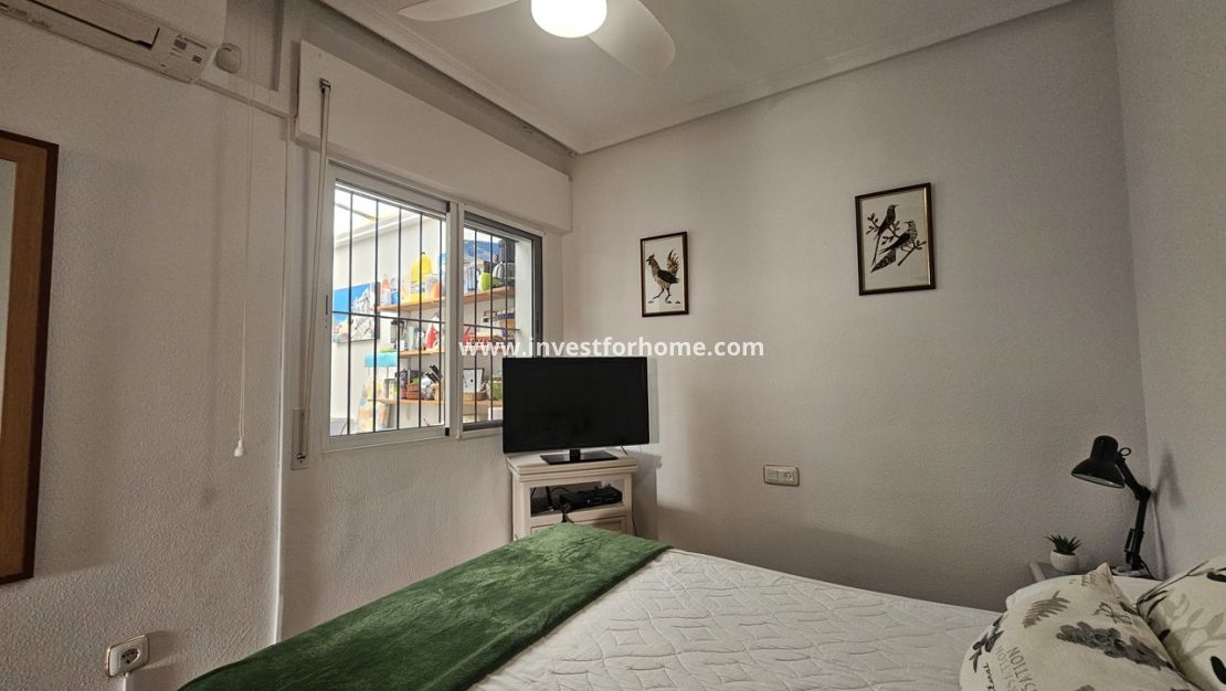 Sale - Bungalow - Orihuela Costa - Costa Blanca